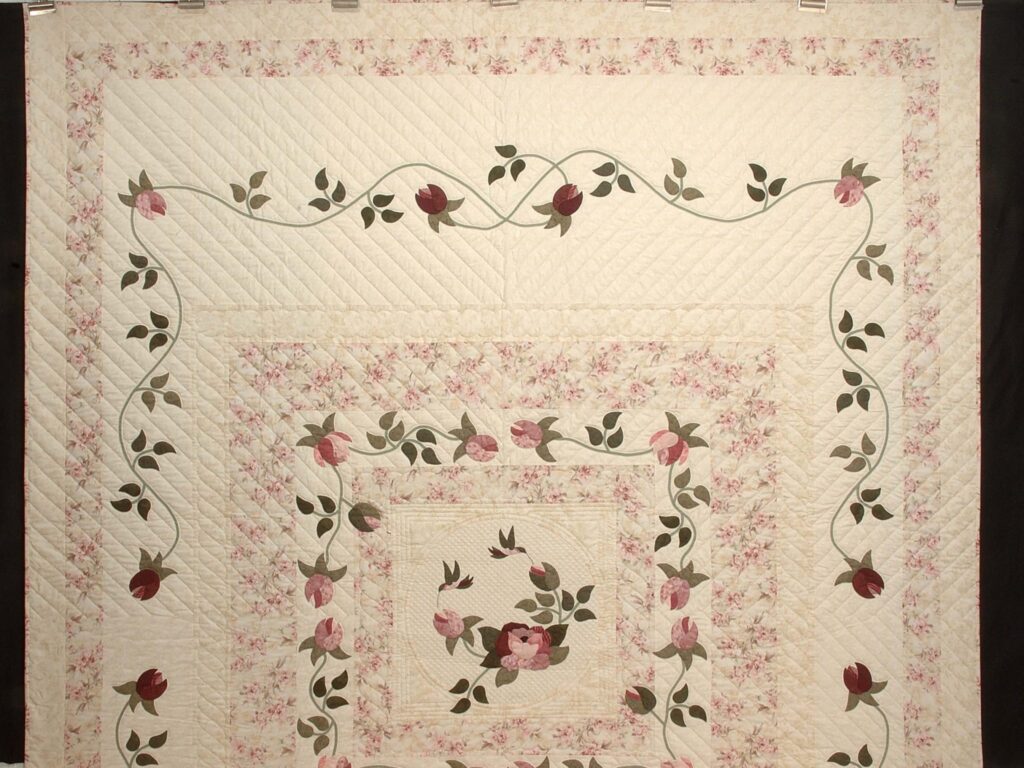 Rose and Cream I Promised You a Rose Garden Quilt
