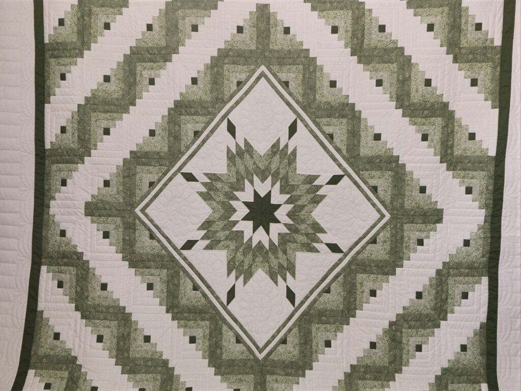 King Soft Greens and Cream Lone Star Log Cabin Quilt