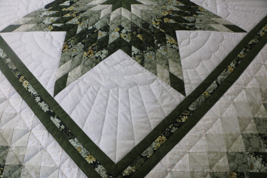 Star in Commons Quilt - Image 7