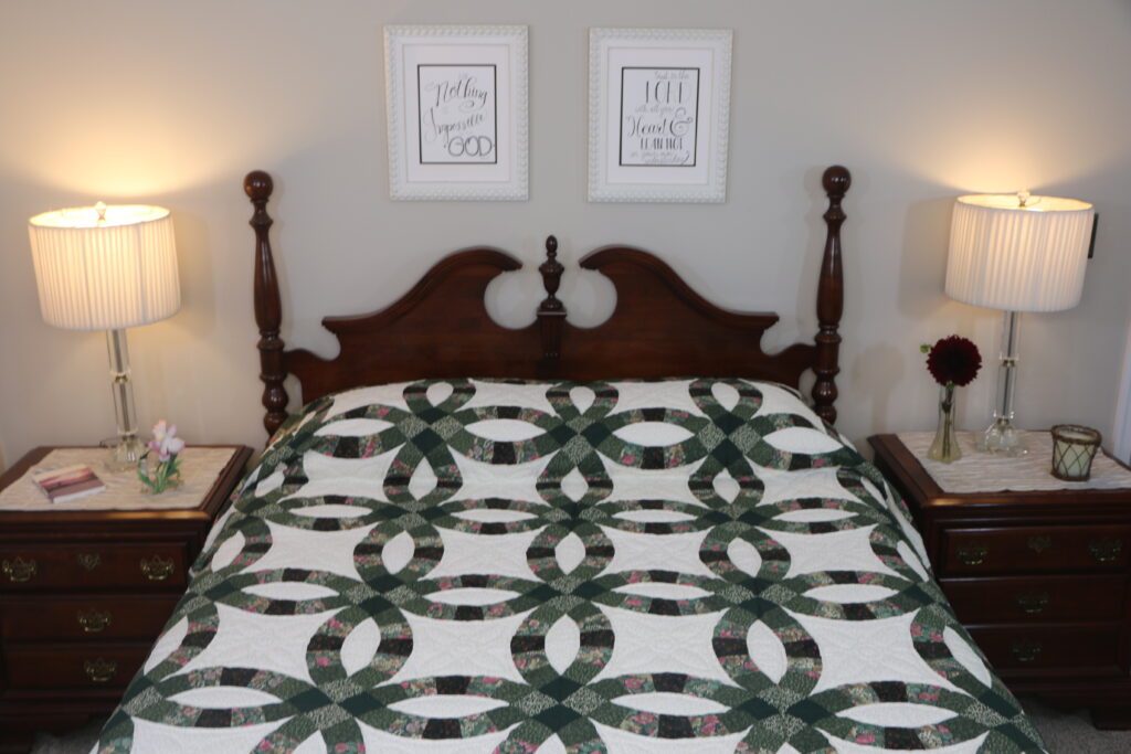 Green Double Wedding Ring Quilt