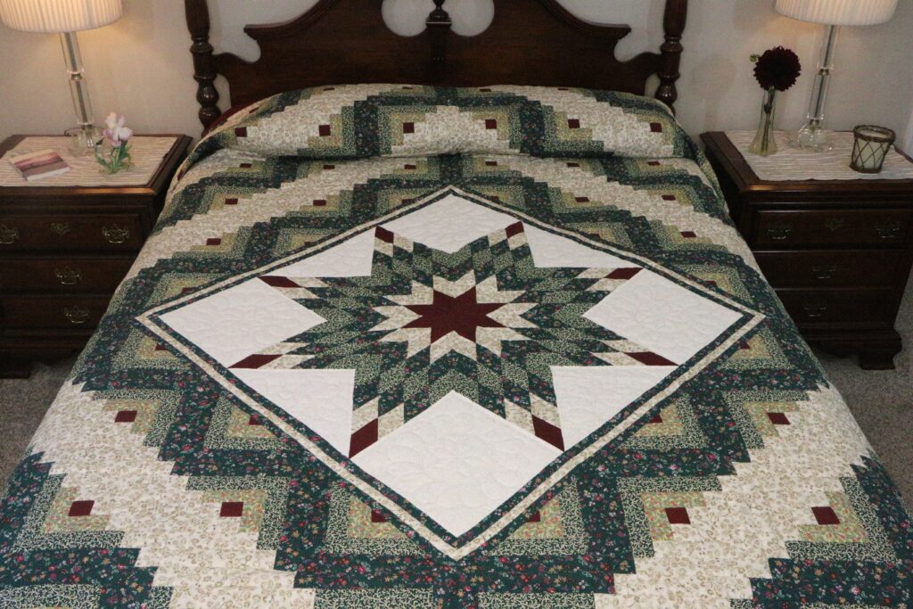 Green and Cranberry Lone Star Log Cabin - Image 3