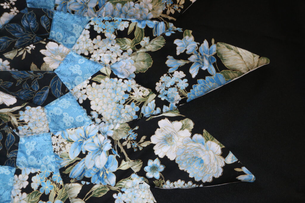 Dahlia Table Top - Image 4