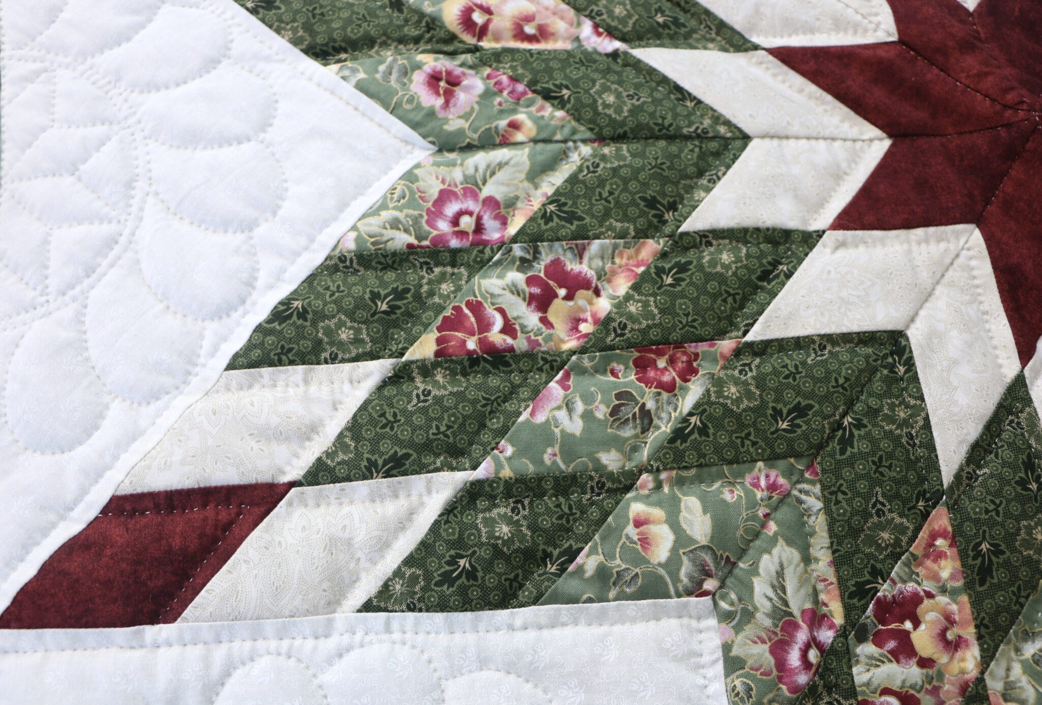 Lone Star Log Cabin Quilt - Image 3