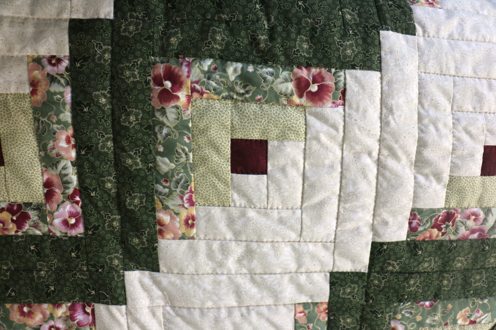 Lone Star Log Cabin Quilt - Image 4