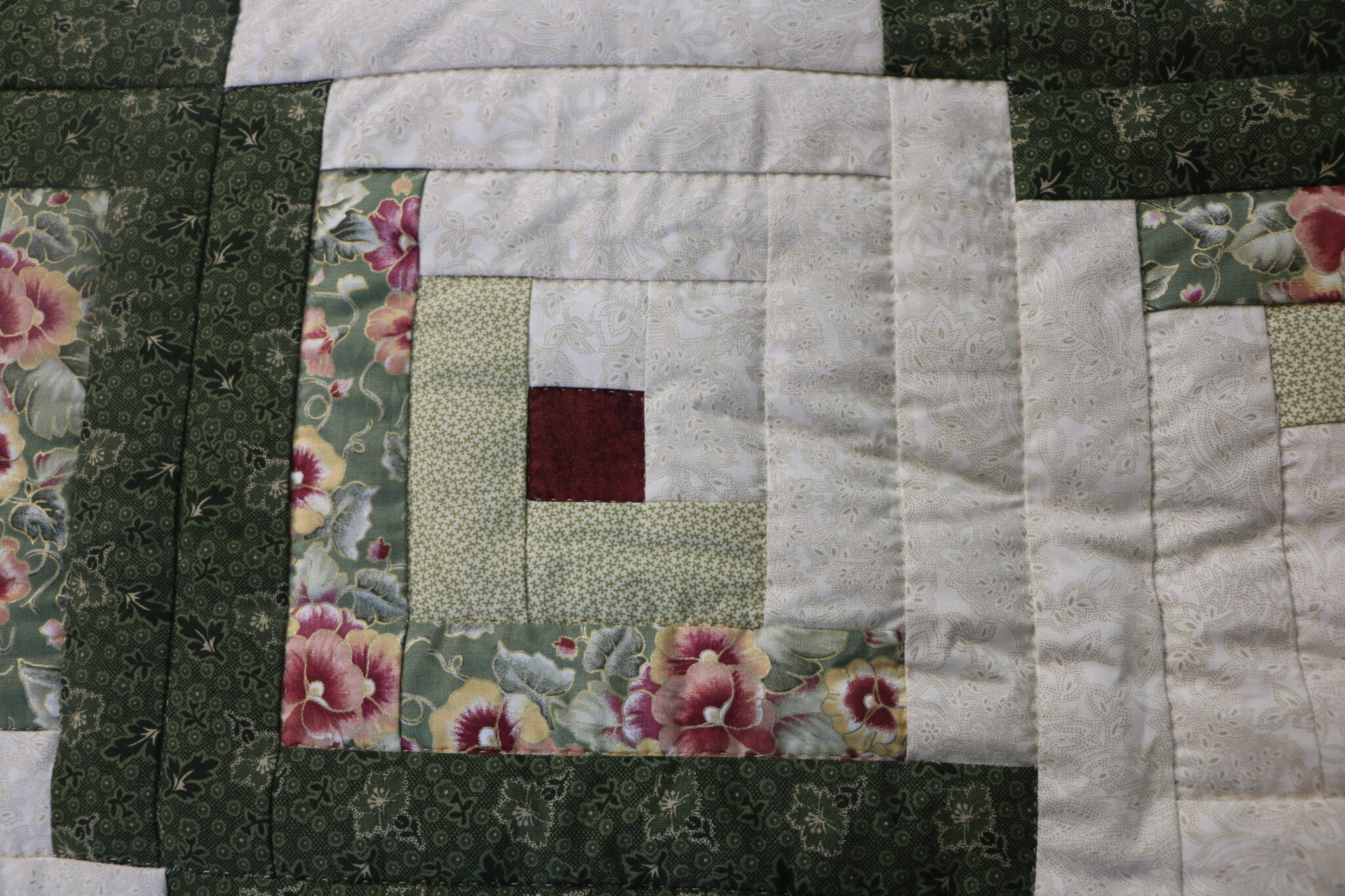 Lone Star Log Cabin Quilt - Image 5