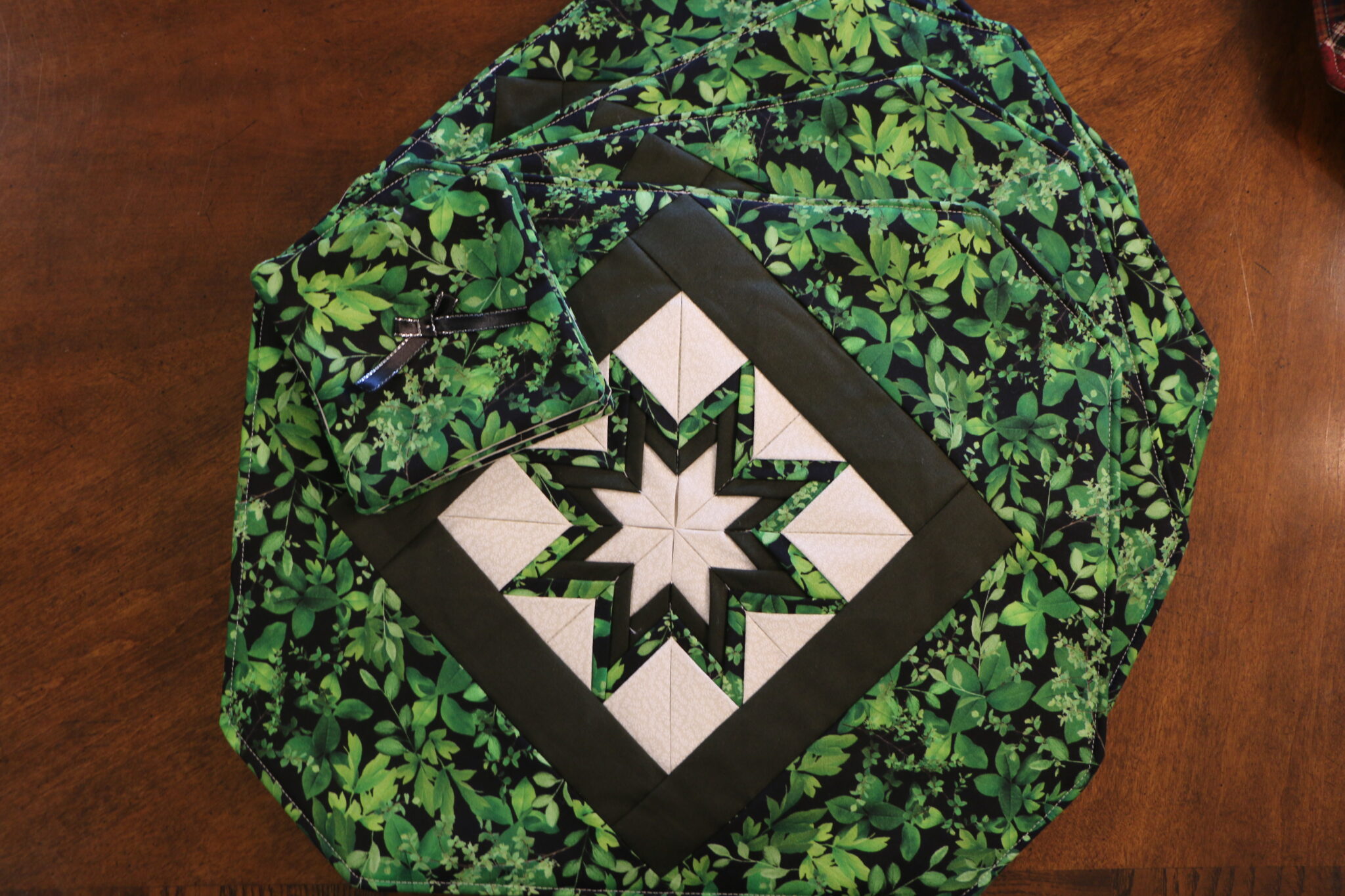 Handmade Folded Star Placemats and Coasters - Image 3