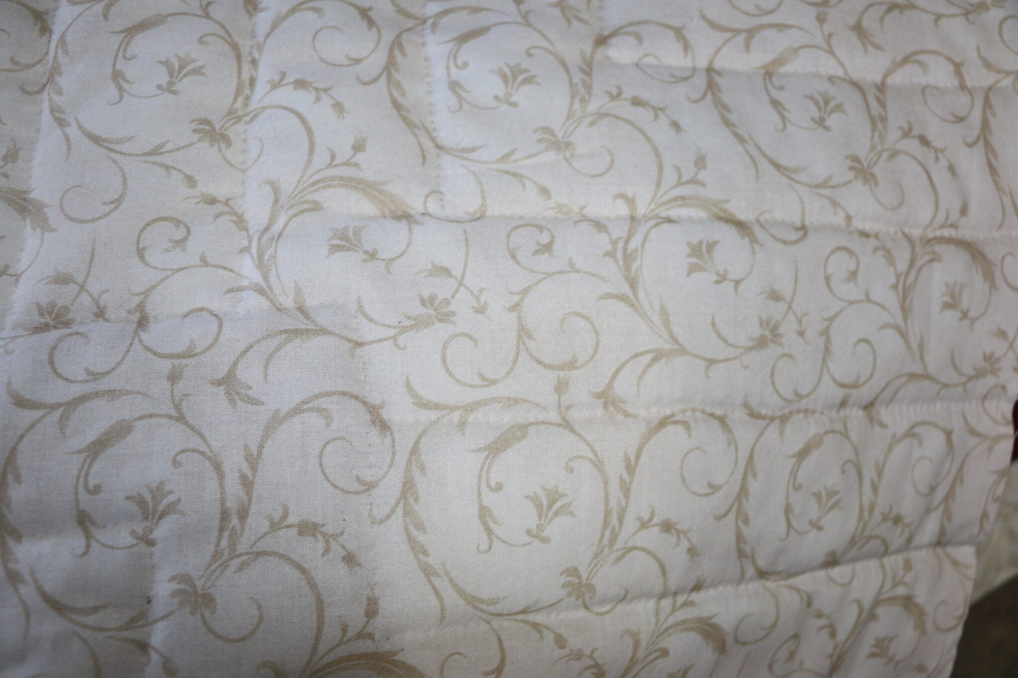 Maple Leaf Burgundy and Gold Lone Star Log Cabin Quilt - Image 3